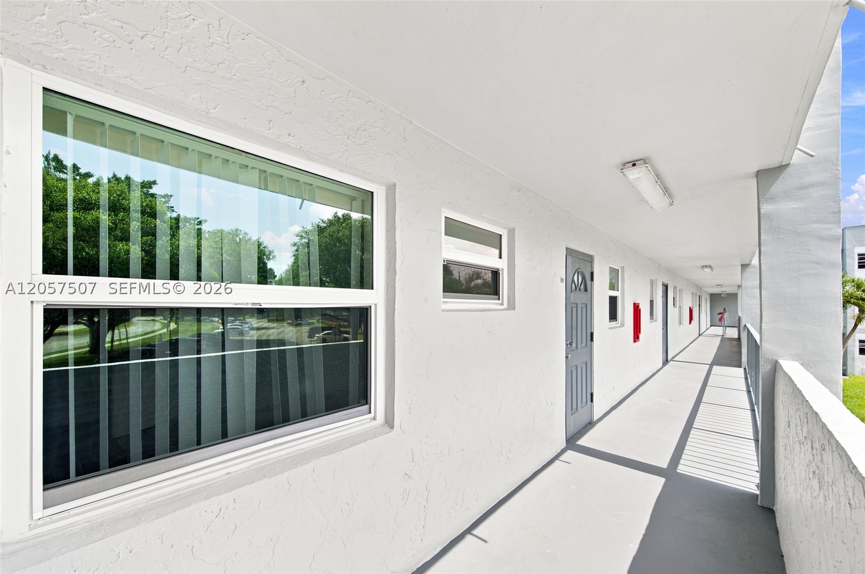 SANDS POINT CONDOMINIUM V - Residential