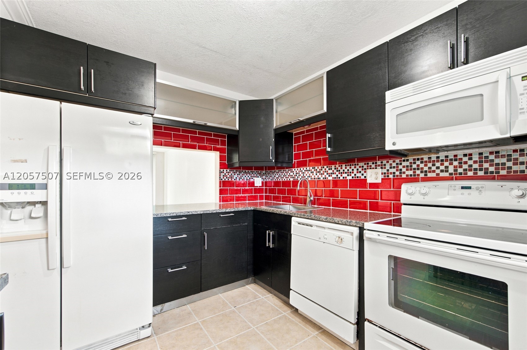 SANDS POINT CONDOMINIUM V - Residential