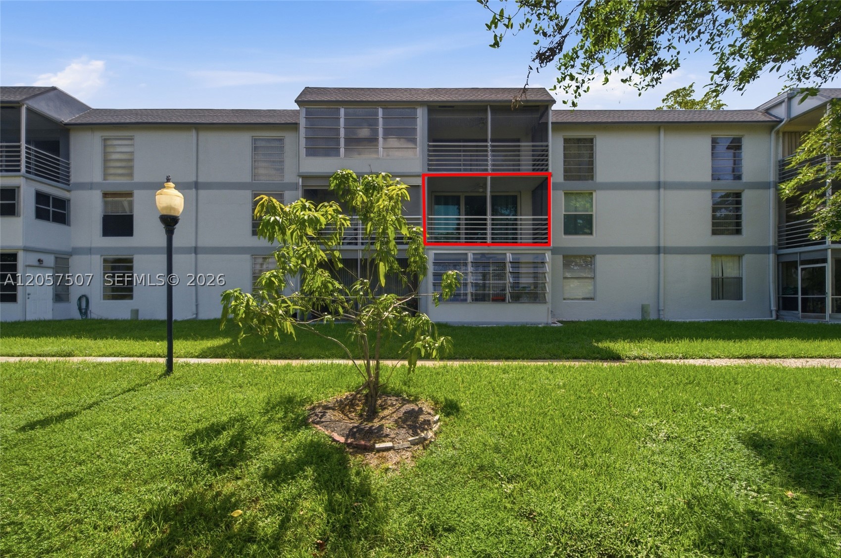 SANDS POINT CONDOMINIUM V - Residential