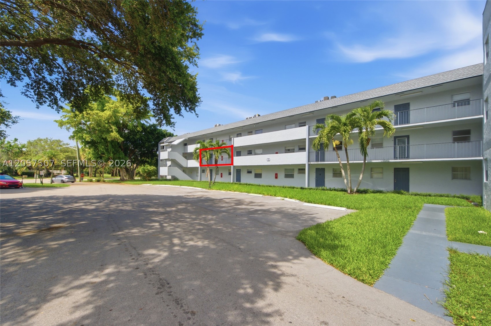 SANDS POINT CONDOMINIUM V - Residential