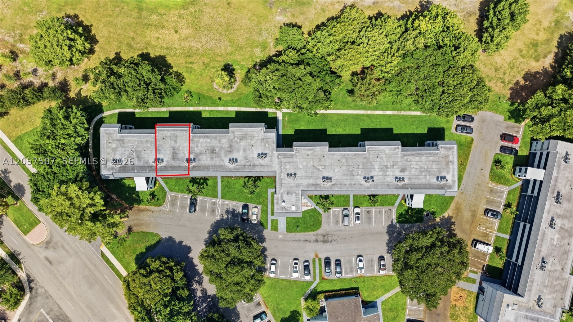SANDS POINT CONDOMINIUM V - Residential