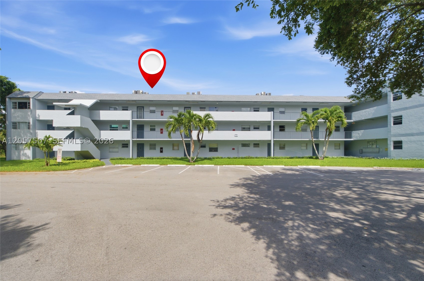 SANDS POINT CONDOMINIUM V - Residential