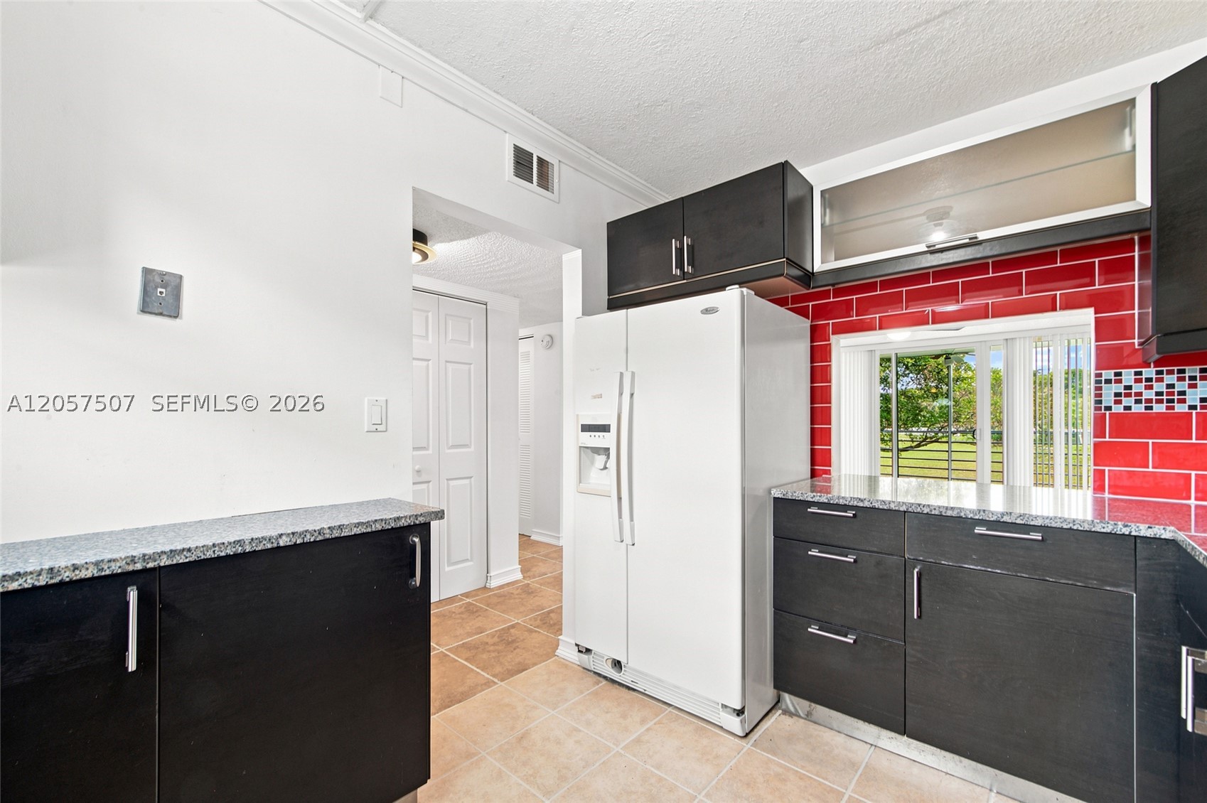 SANDS POINT CONDOMINIUM V - Residential