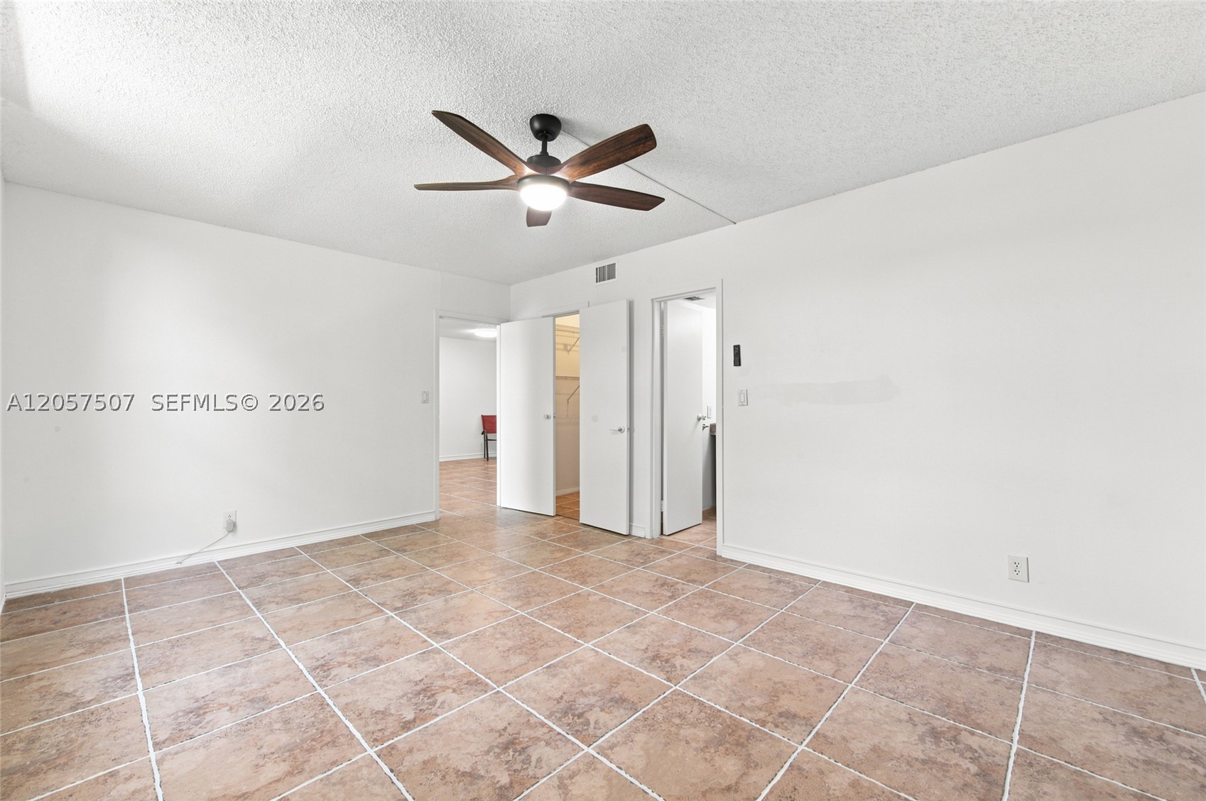 SANDS POINT CONDOMINIUM V - Residential