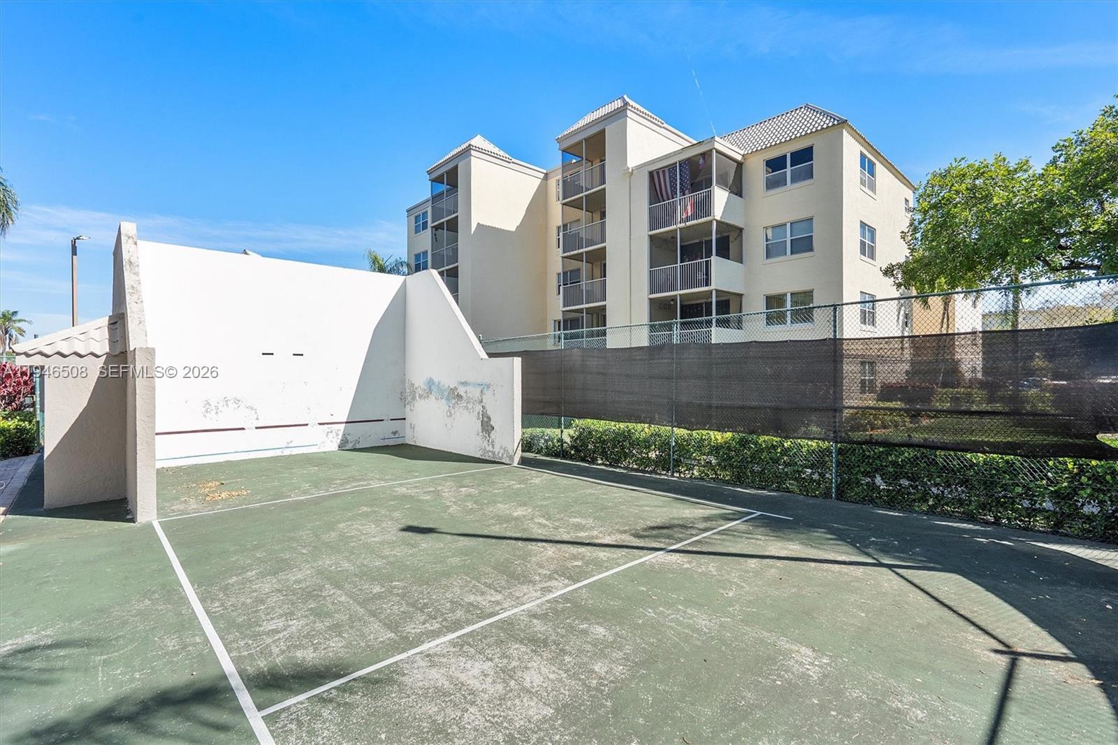 LAS VISTAS AT DORAL CONDO - Residential