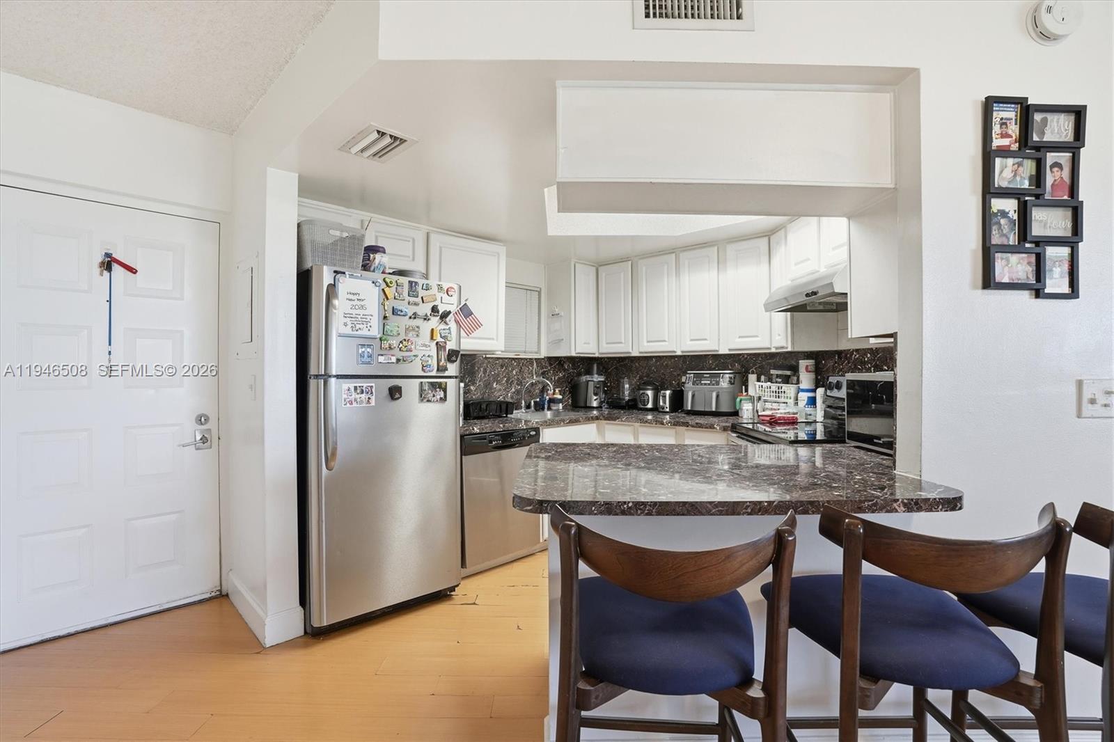 LAS VISTAS AT DORAL CONDO - Residential