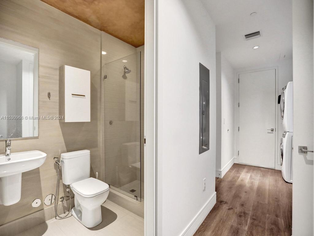 ECHO CONDO - Residential