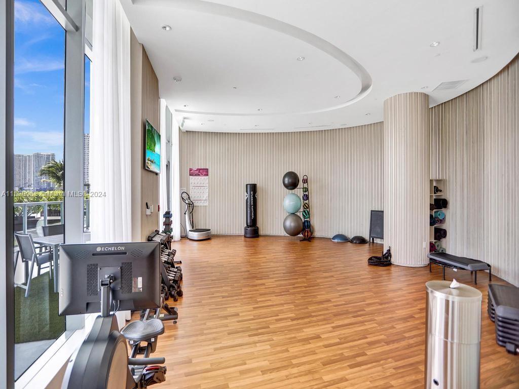ECHO CONDO - Residential