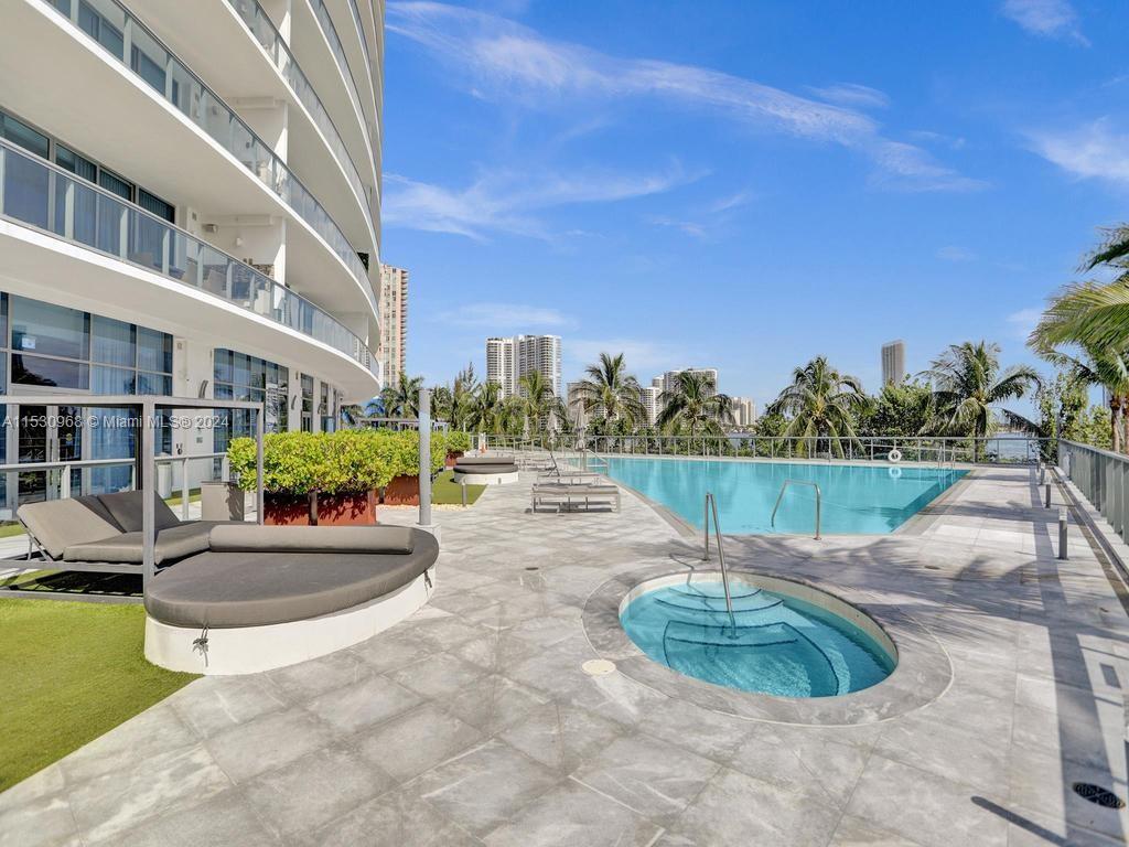ECHO CONDO - Residential