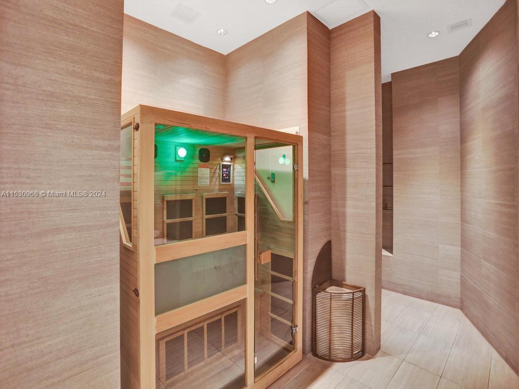ECHO CONDO - Residential