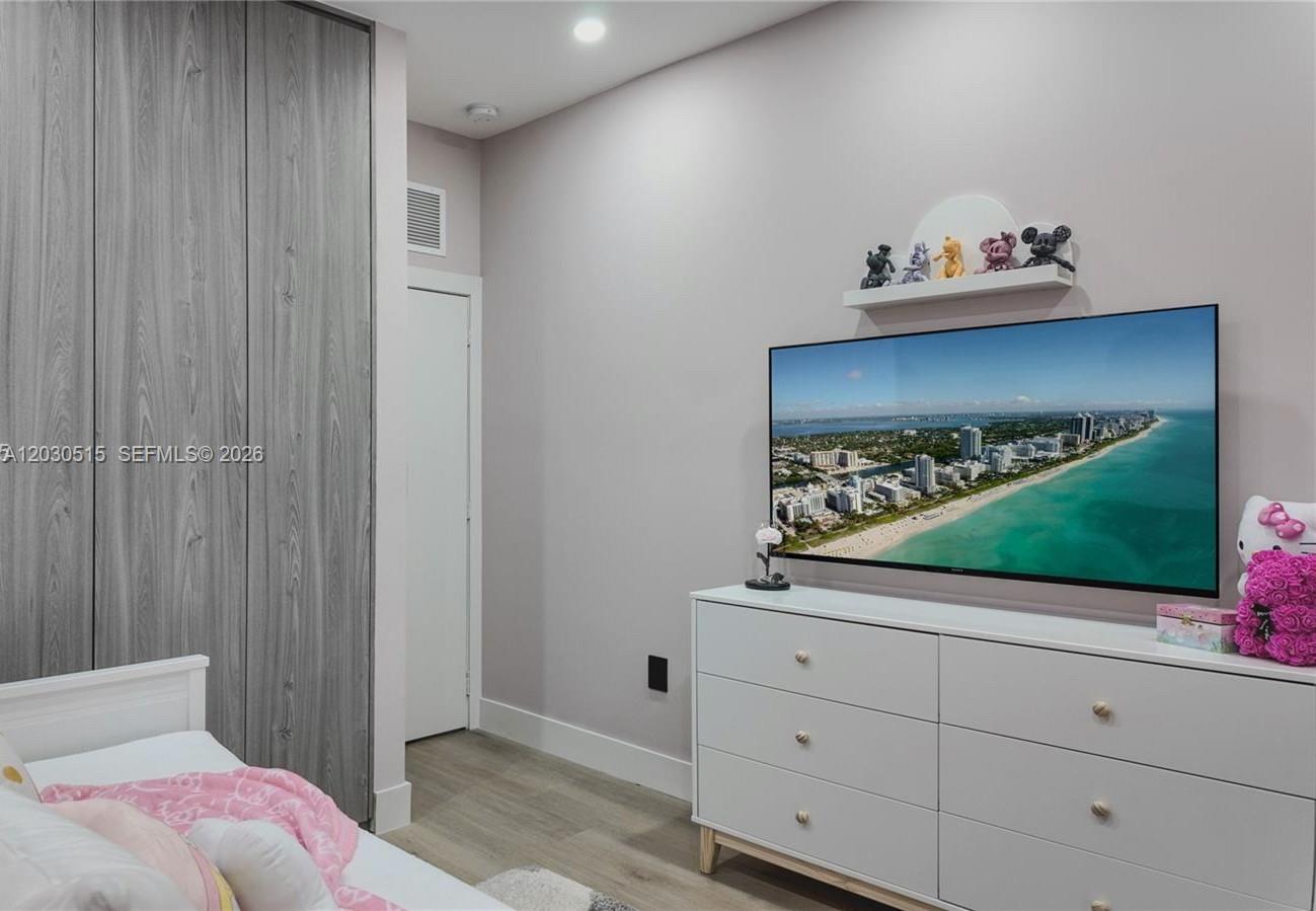 DORAL PALMS NORTH - Residential
