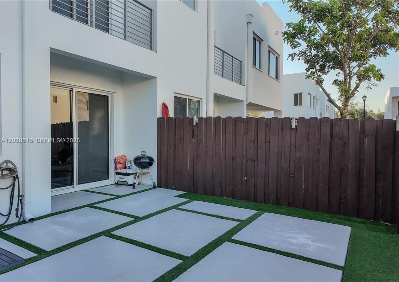 DORAL PALMS NORTH - Residential