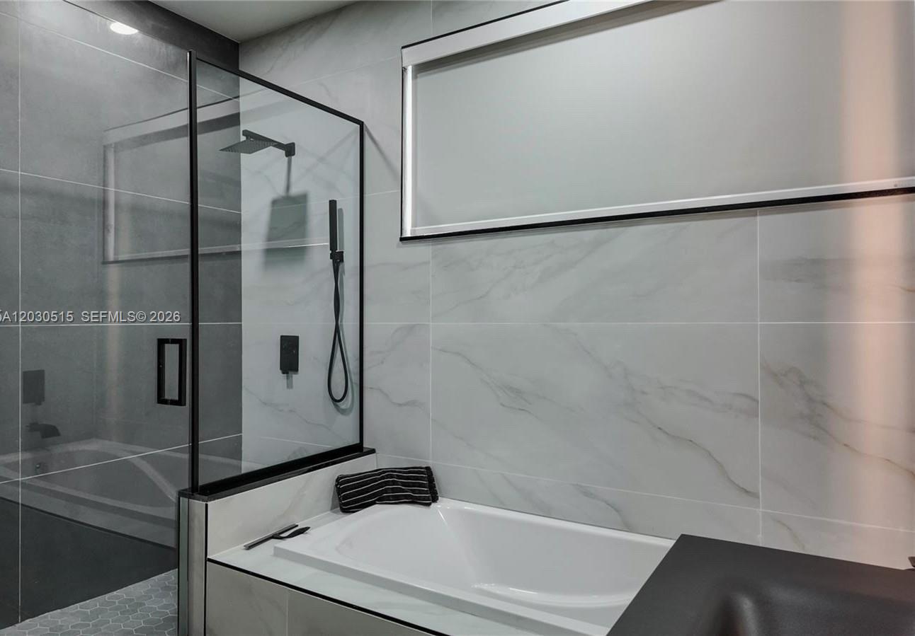 DORAL PALMS NORTH - Residential