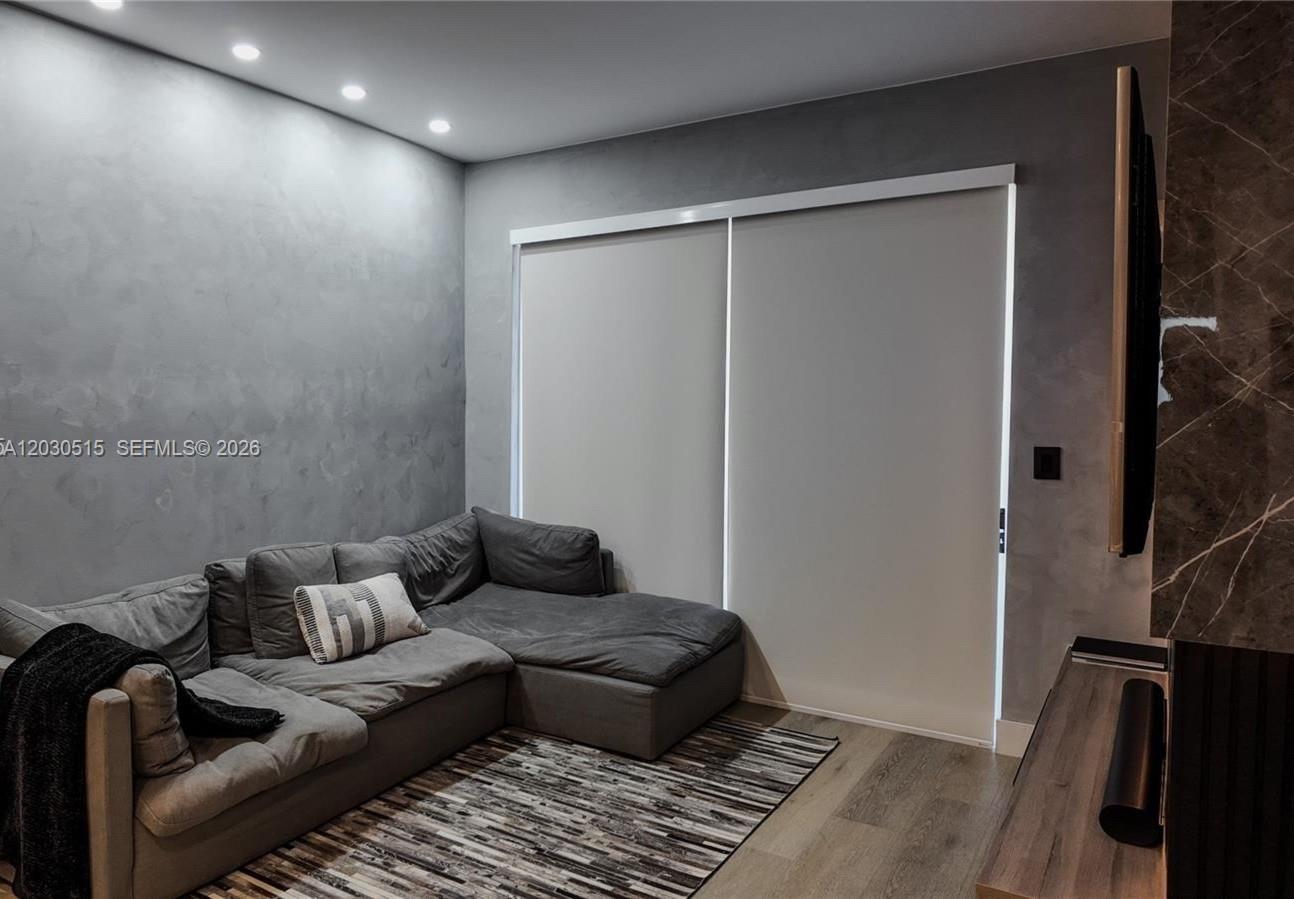 DORAL PALMS NORTH - Residential