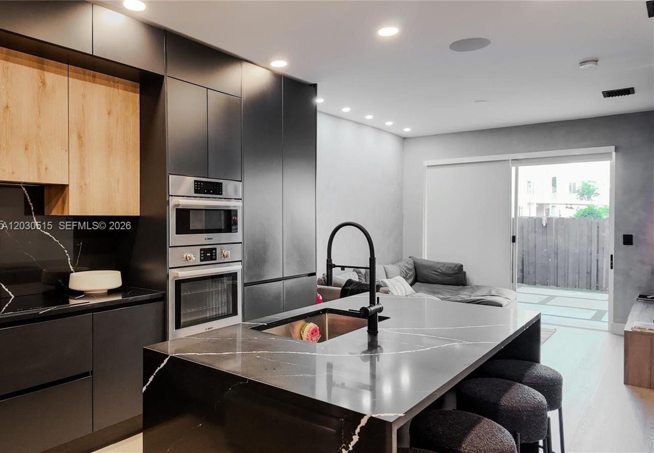 DORAL PALMS NORTH - Residential