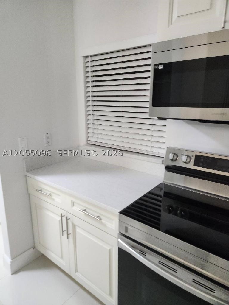 PEMBROKE LAKES SECTION EI - Residential