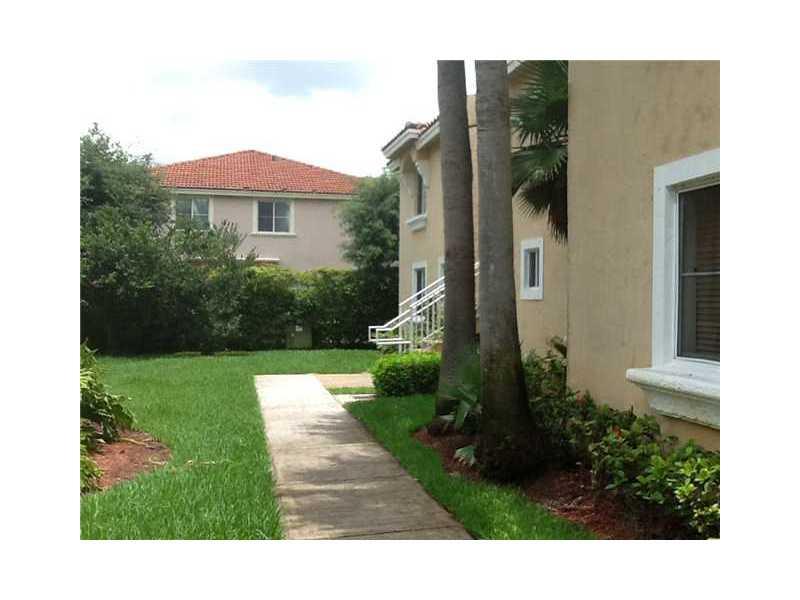 BEST RENTAL 3/2 GATE COMMUNITY-THE PROPERTY WILL BE DELIVERED PAINTED,BRAND NEW  KITCHEN AND BATHROOMS,WILL BE READY TO MOVE  08-01-14.Police report,proof of income is required with the application.