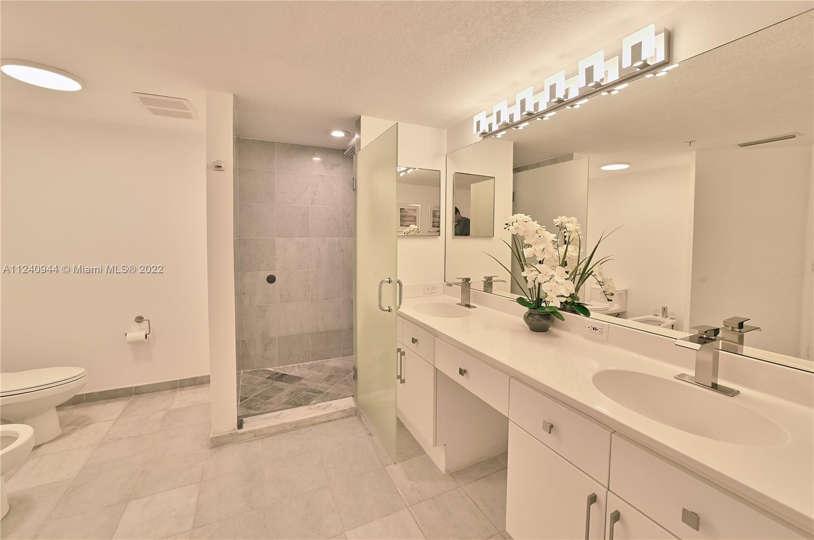 FLORIDA OCEAN CLUB CONDO - Residential Lease