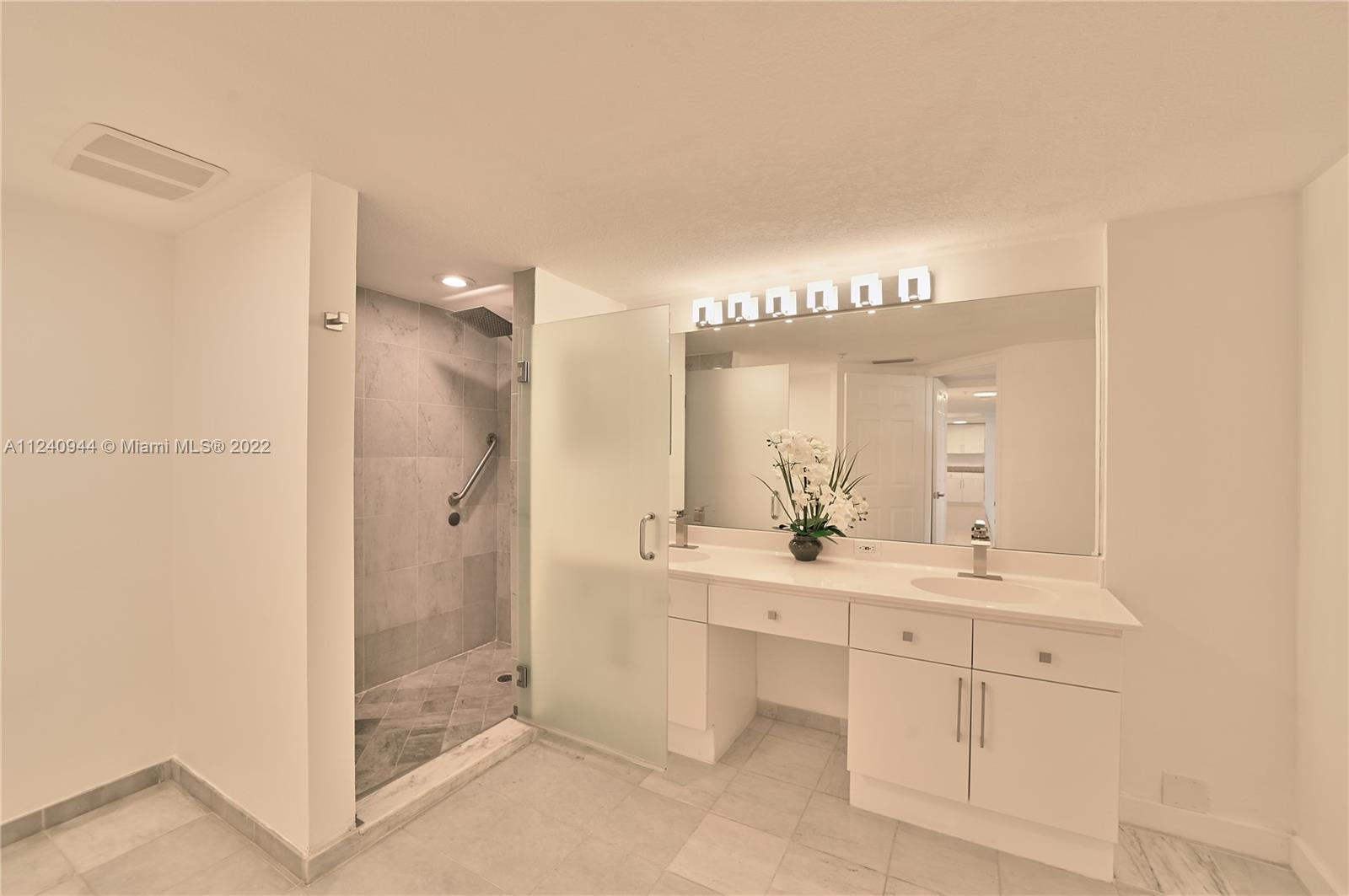 FLORIDA OCEAN CLUB CONDO - Residential Lease
