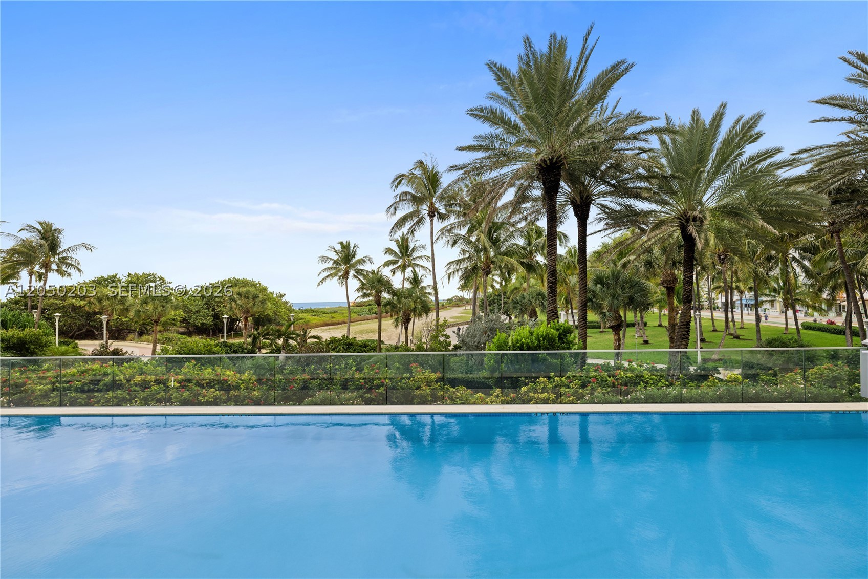IL VILLAGGIO ON SOUTH BEA - Residential