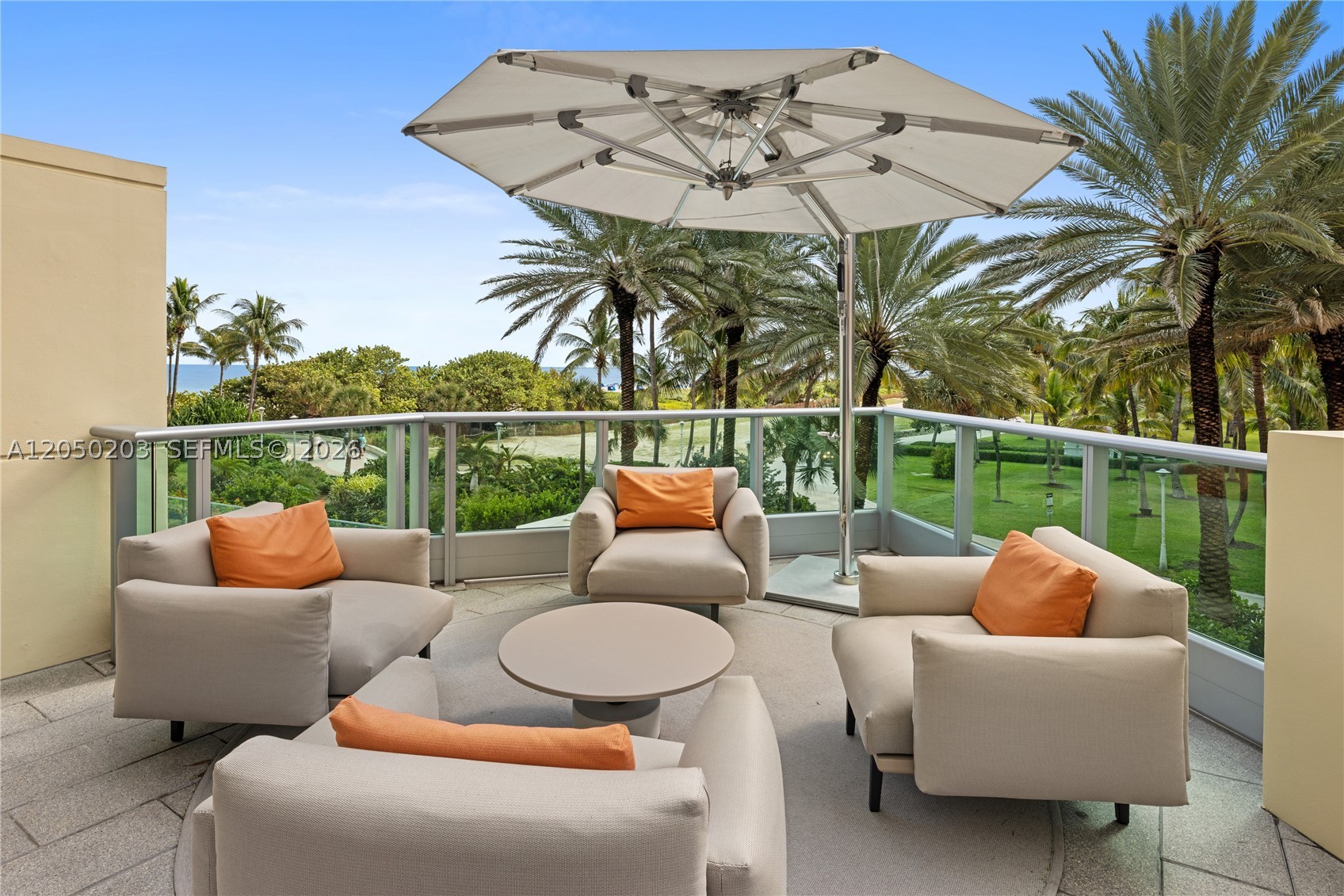 IL VILLAGGIO ON SOUTH BEA - Residential