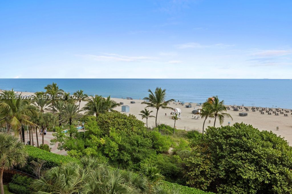 IL VILLAGGIO ON SOUTH BEA - Residential