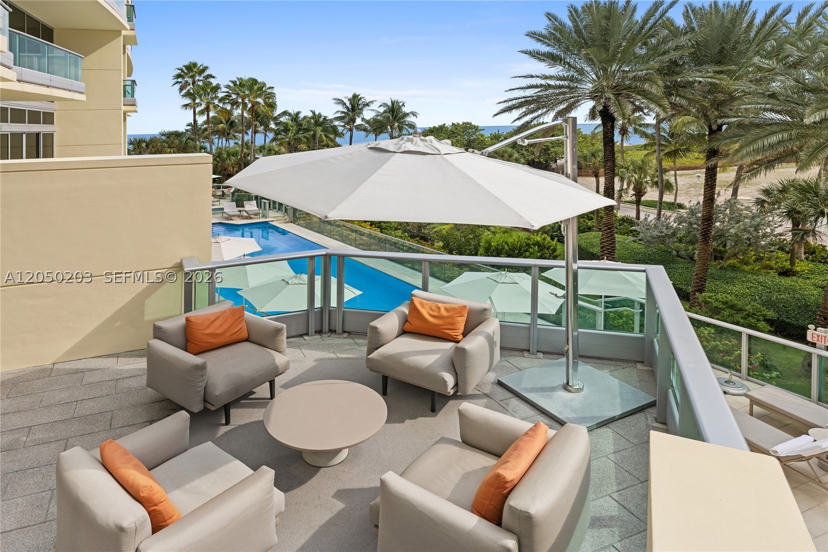 IL VILLAGGIO ON SOUTH BEA - Residential