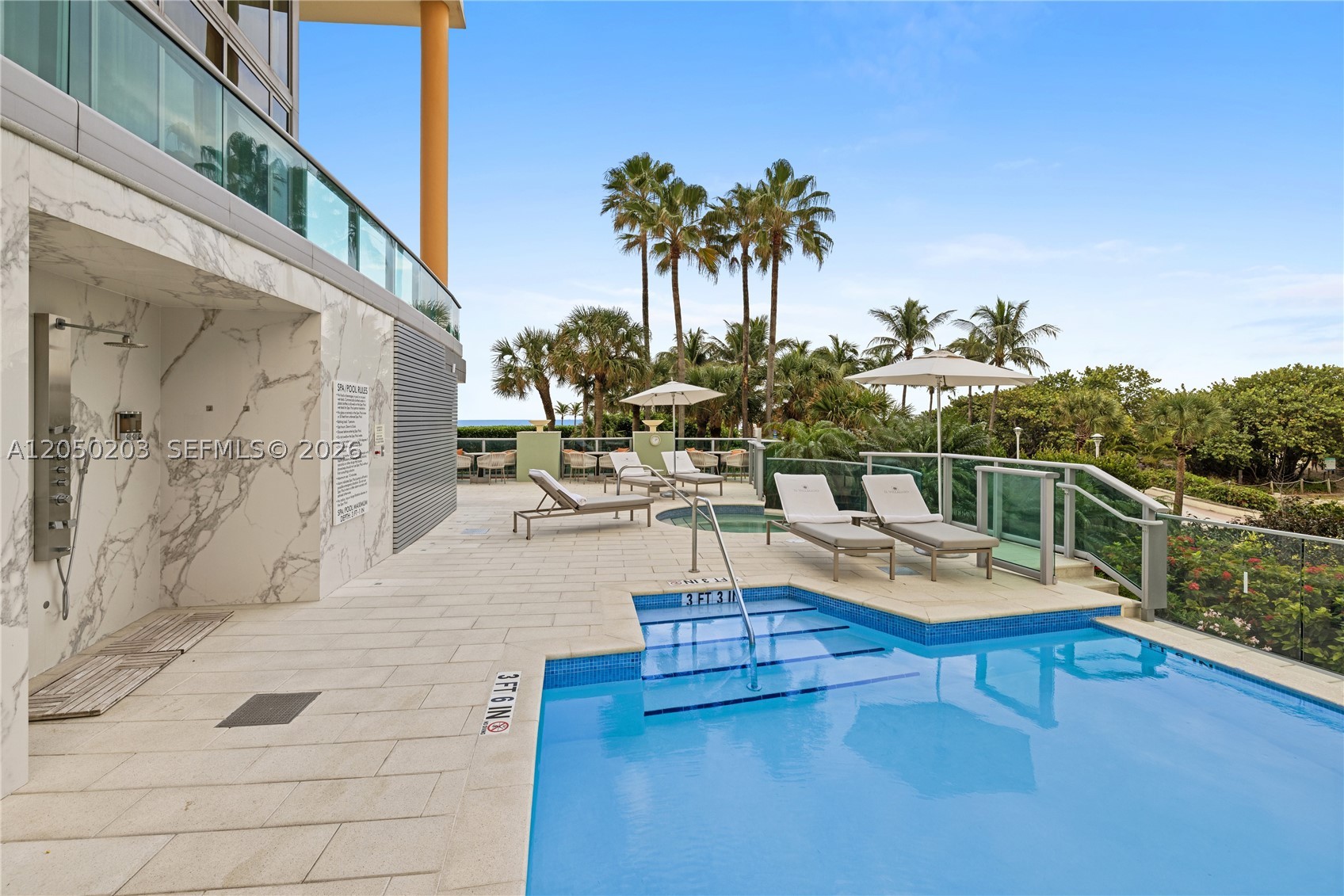 IL VILLAGGIO ON SOUTH BEA - Residential