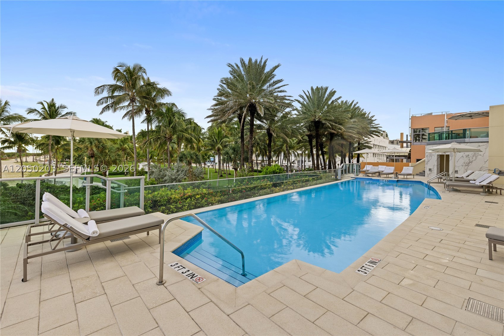 IL VILLAGGIO ON SOUTH BEA - Residential