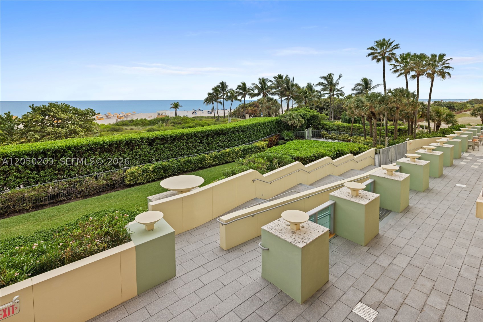 IL VILLAGGIO ON SOUTH BEA - Residential