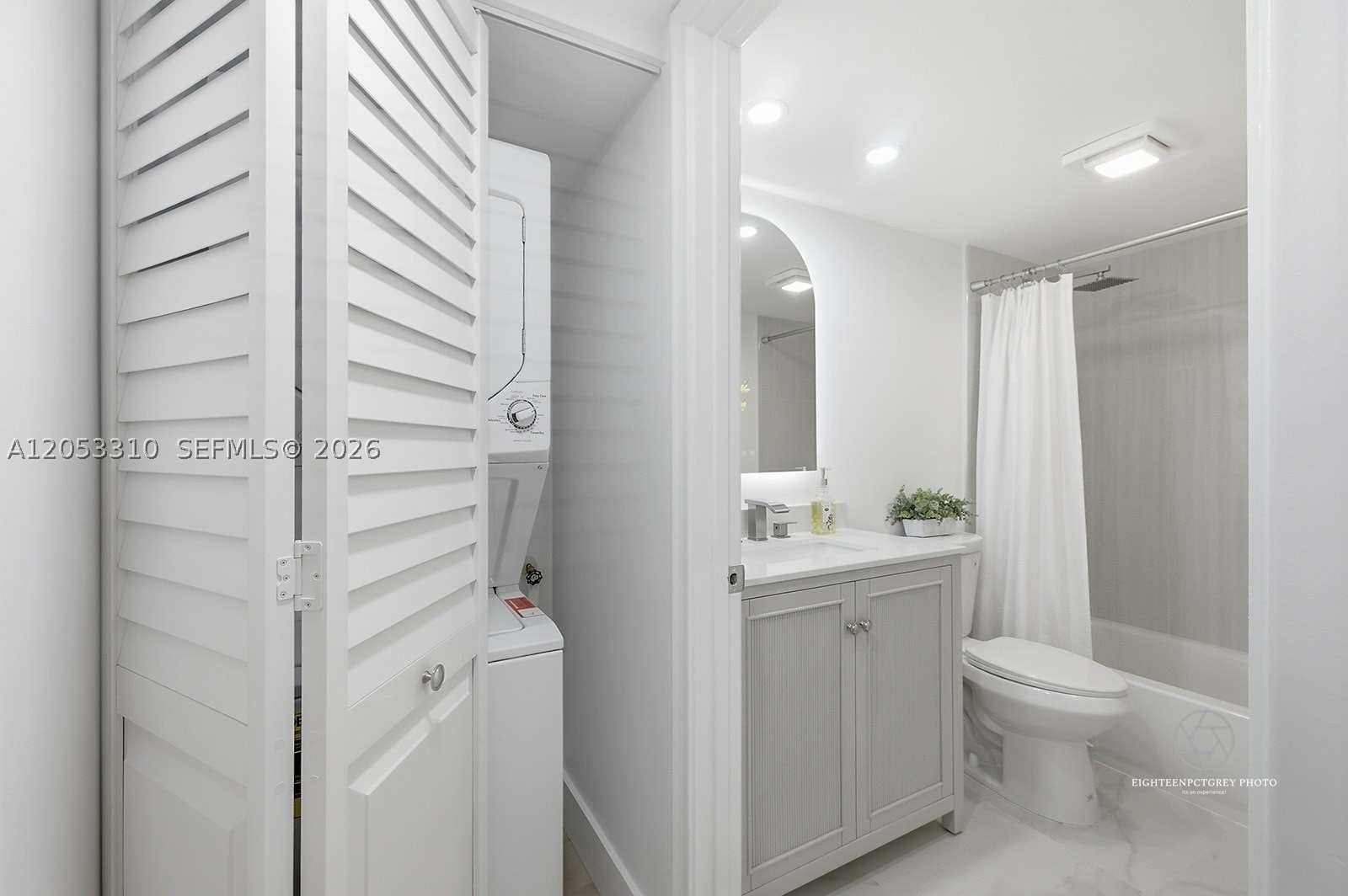 CAMBRIDGE AT CENTURY VILL - Residential