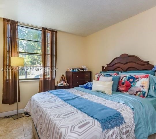 LAKE POINTE CONDOMINIUM - Residential