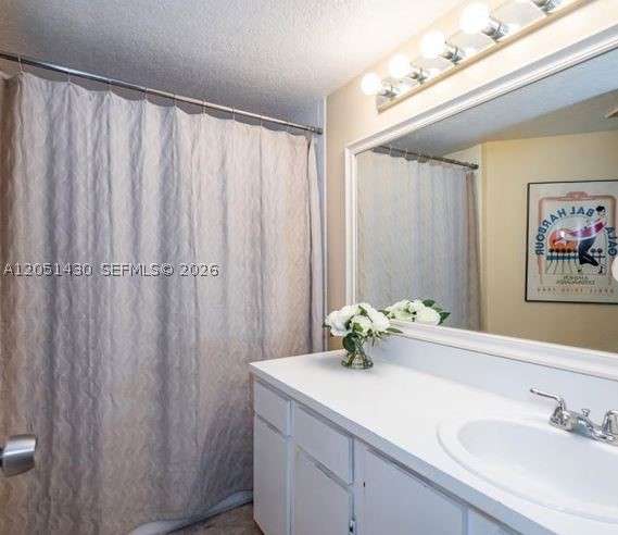 LAKE POINTE CONDOMINIUM - Residential