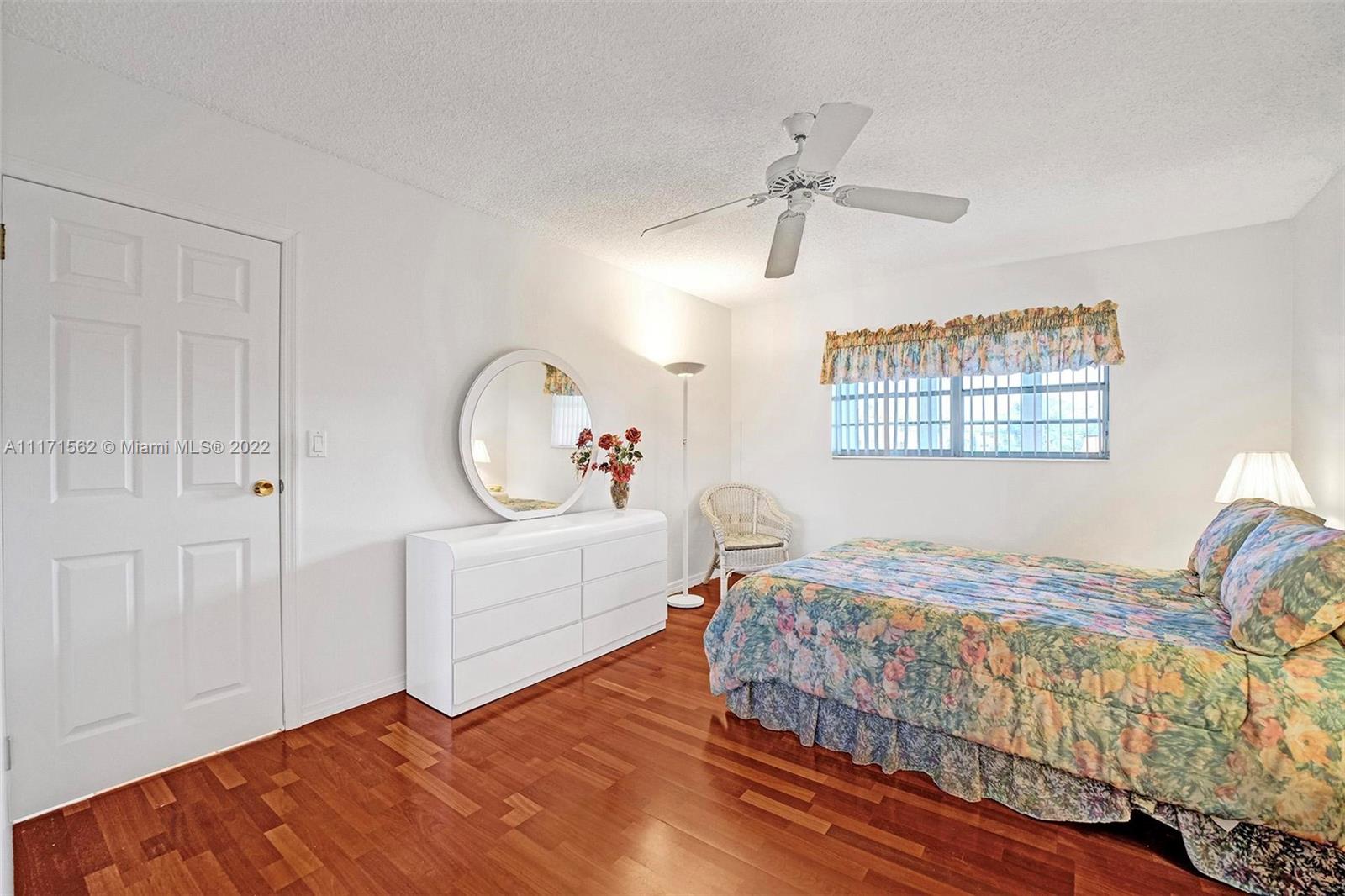KARISA GARDENS CONDO - Residential
