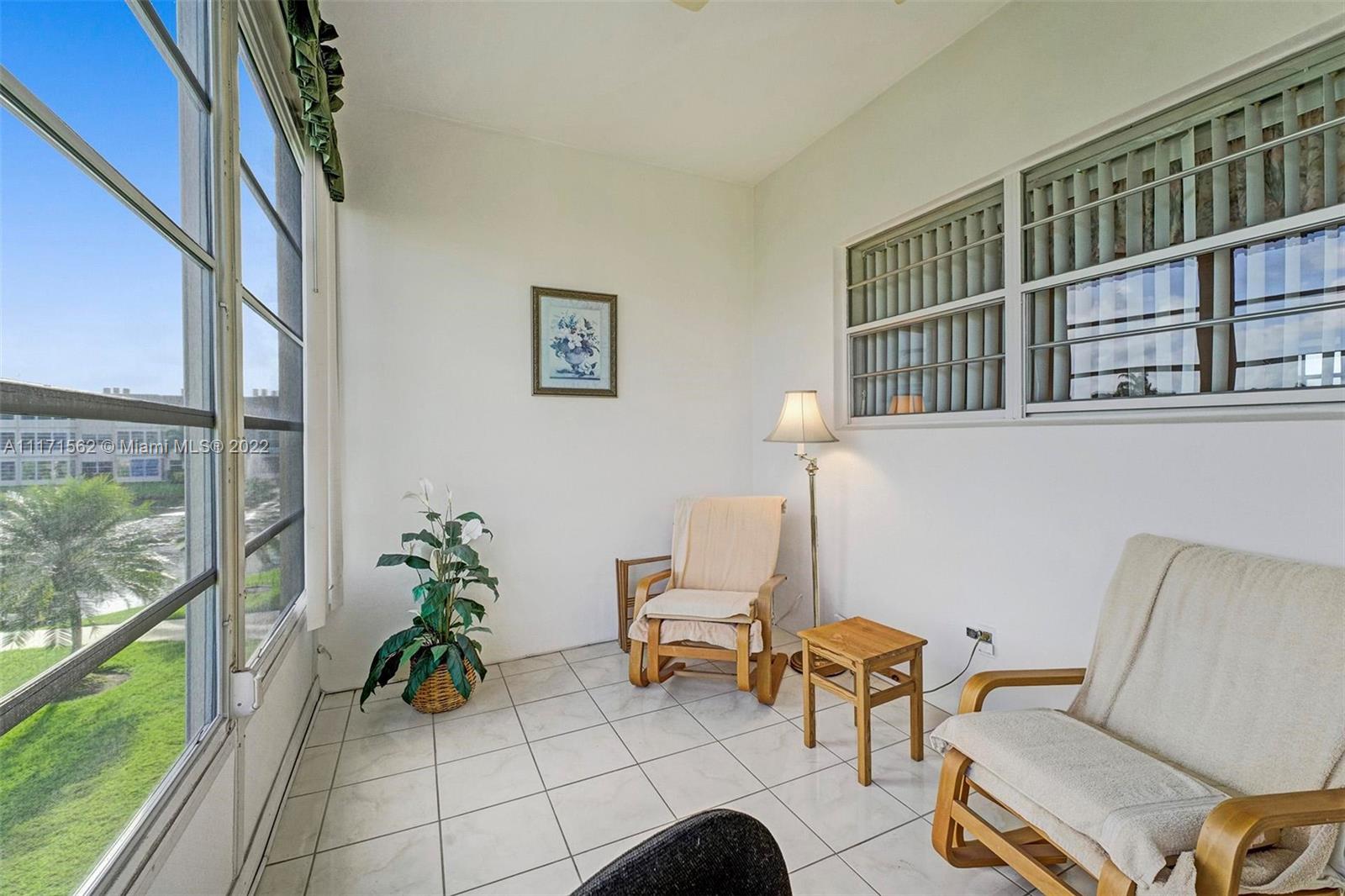 KARISA GARDENS CONDO - Residential
