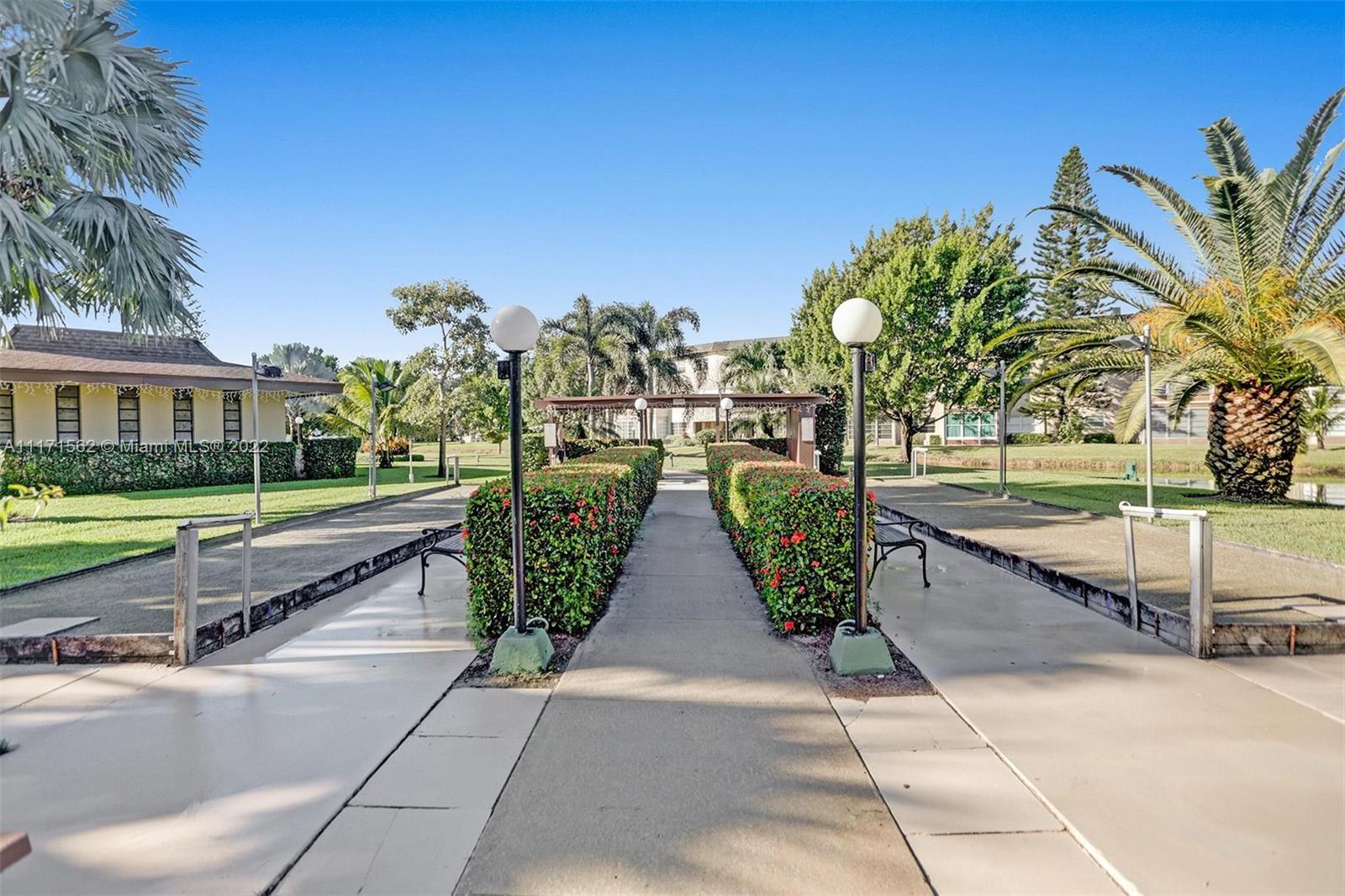 KARISA GARDENS CONDO - Residential