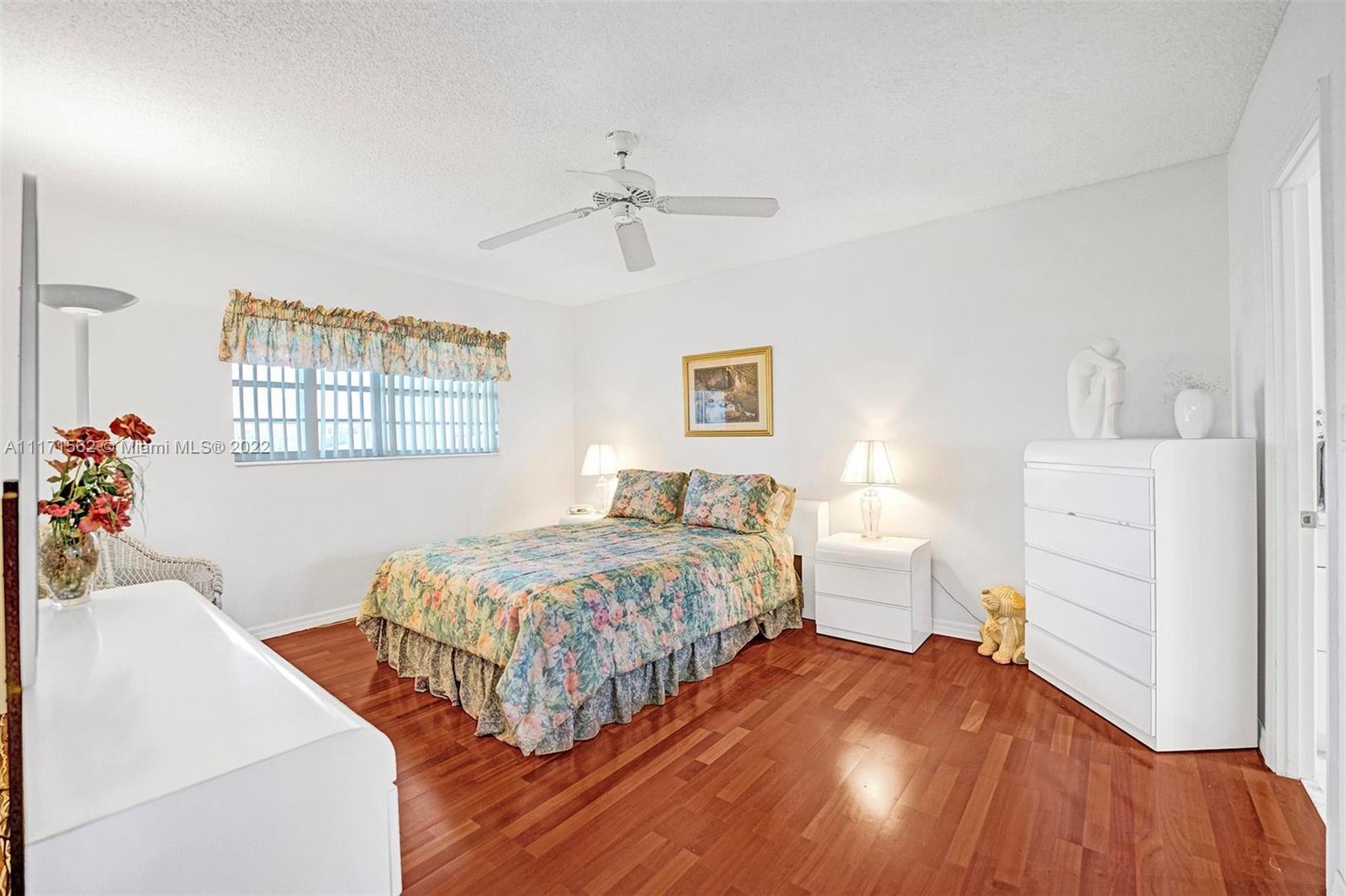 KARISA GARDENS CONDO - Residential