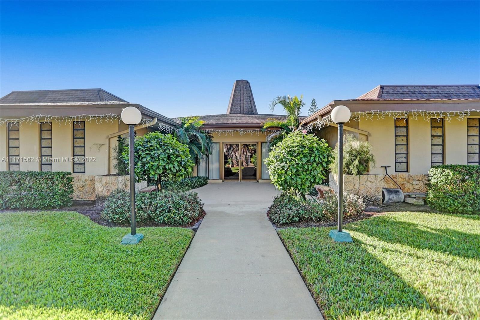 KARISA GARDENS CONDO - Residential