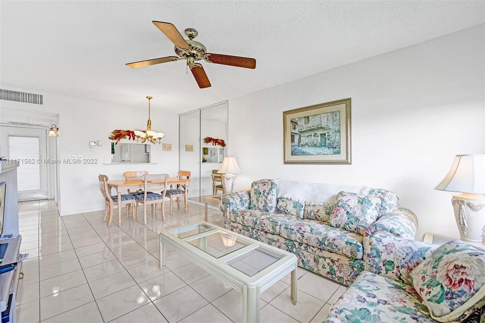 KARISA GARDENS CONDO - Residential