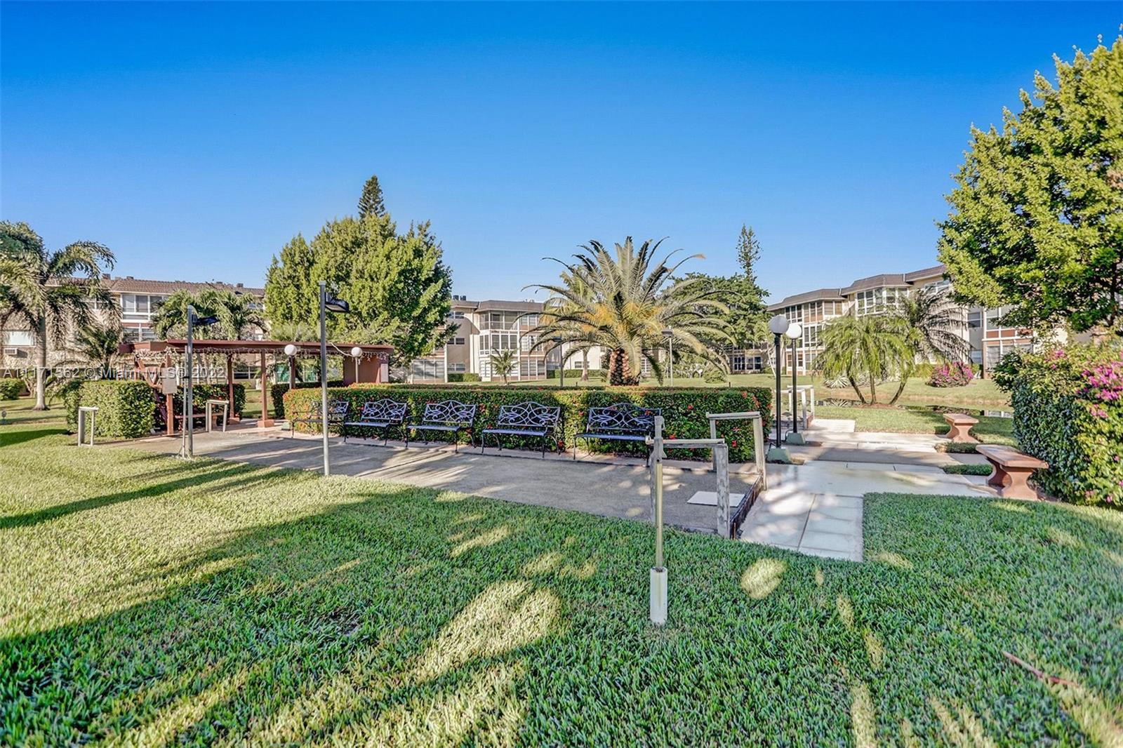 KARISA GARDENS CONDO - Residential