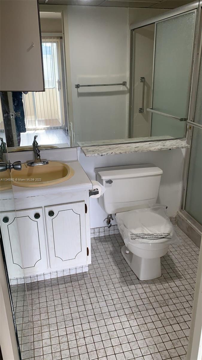 KINGS POINT BRITTANY COND - Residential Lease