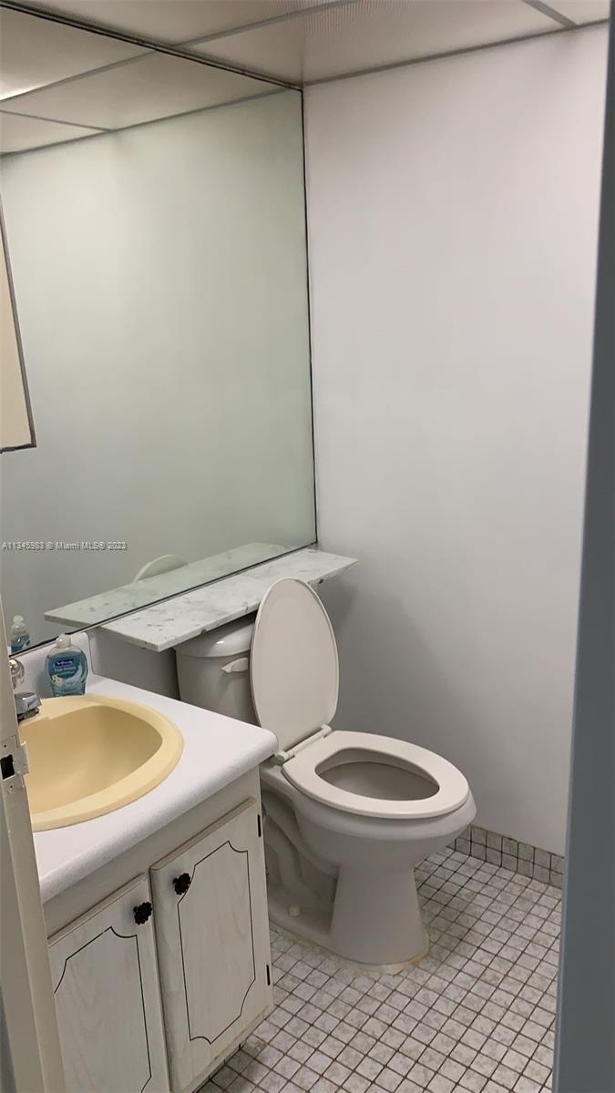 KINGS POINT BRITTANY COND - Residential Lease