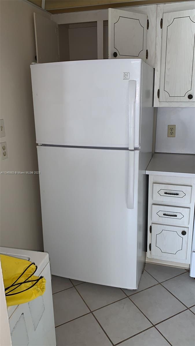 KINGS POINT BRITTANY COND - Residential Lease