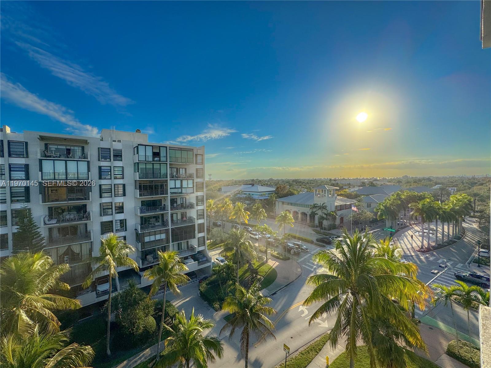 CRANDON TOWER CONDO - Residential