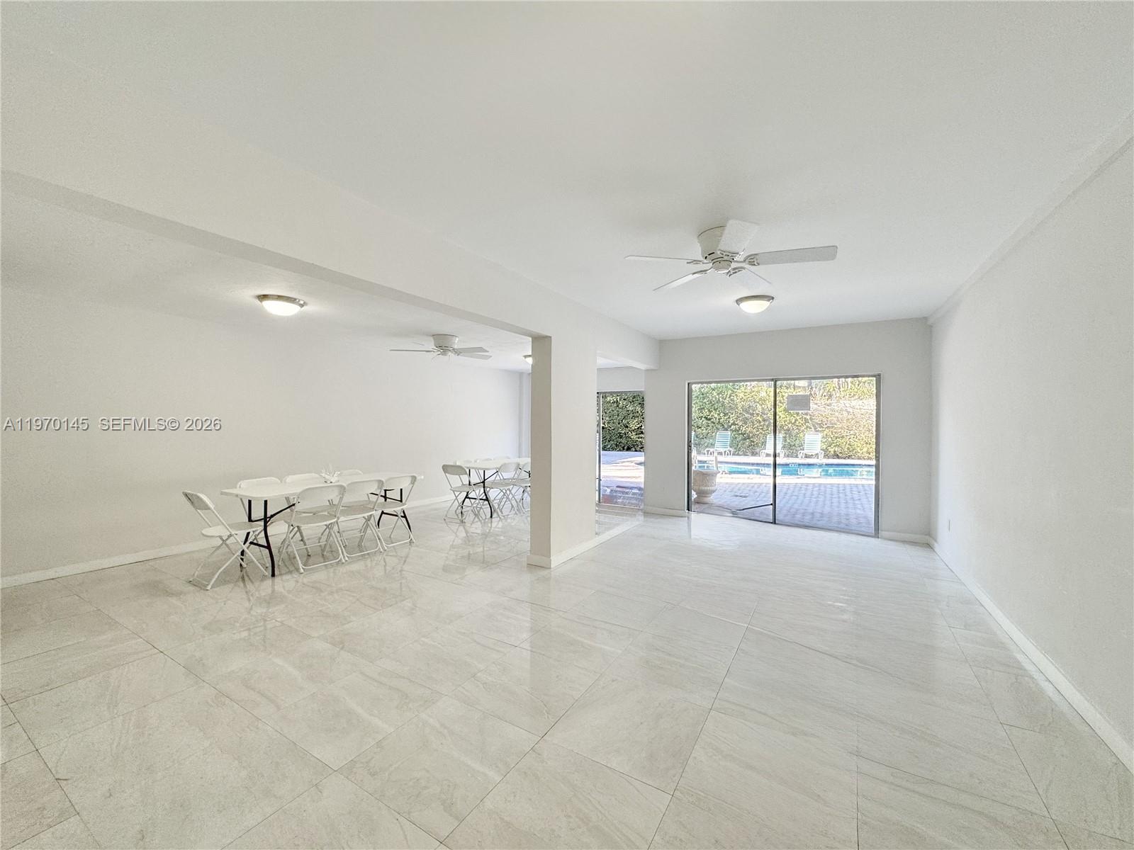 CRANDON TOWER CONDO - Residential