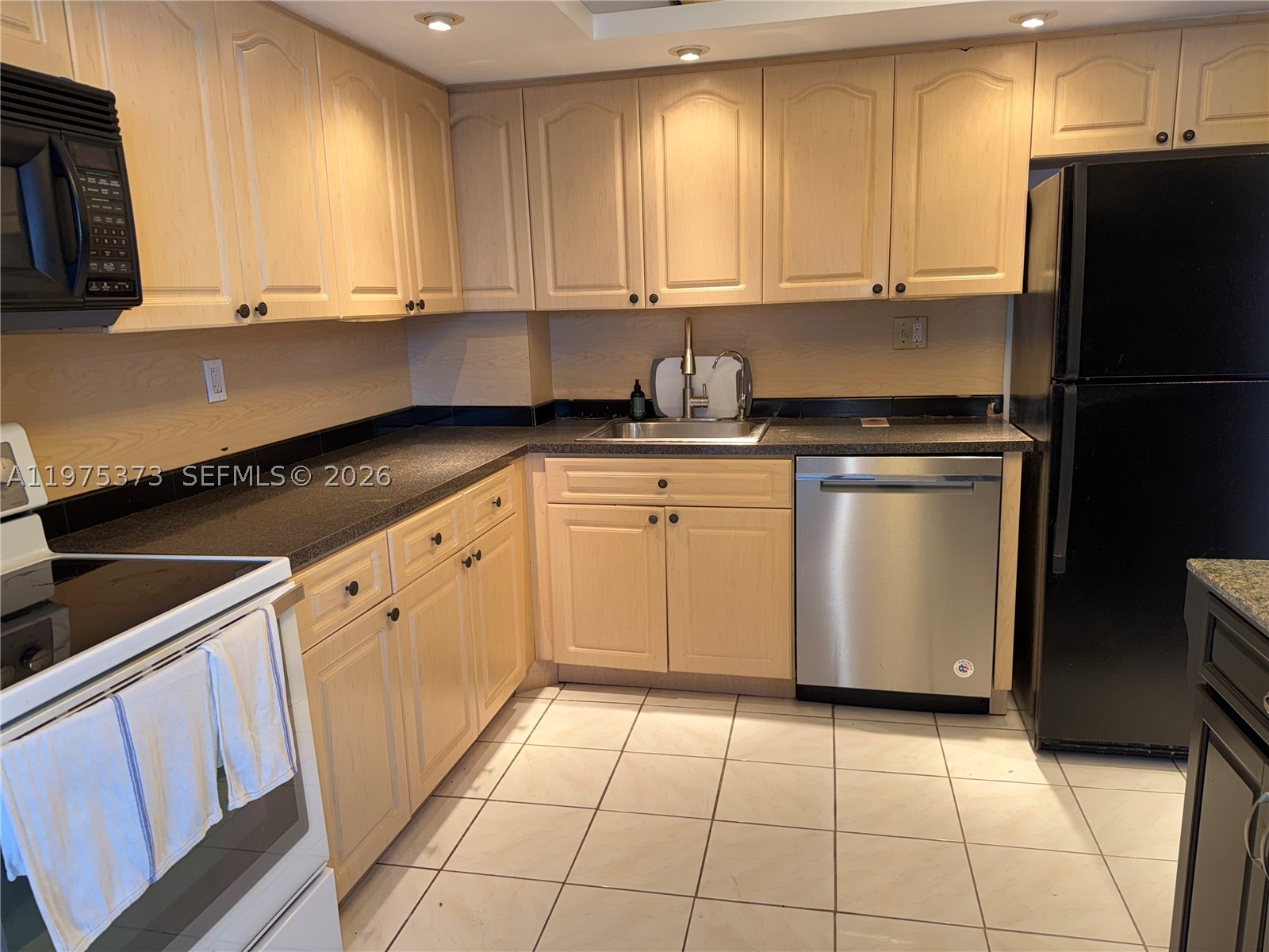 PARKER DORADO CONDO - Residential