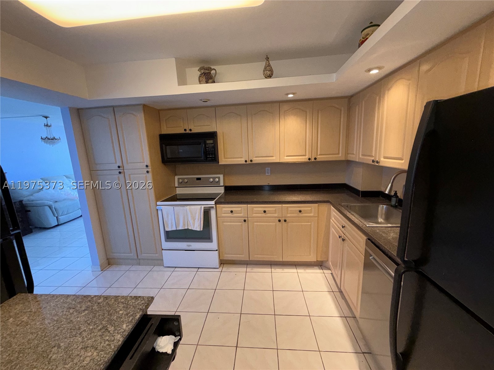 PARKER DORADO CONDO - Residential