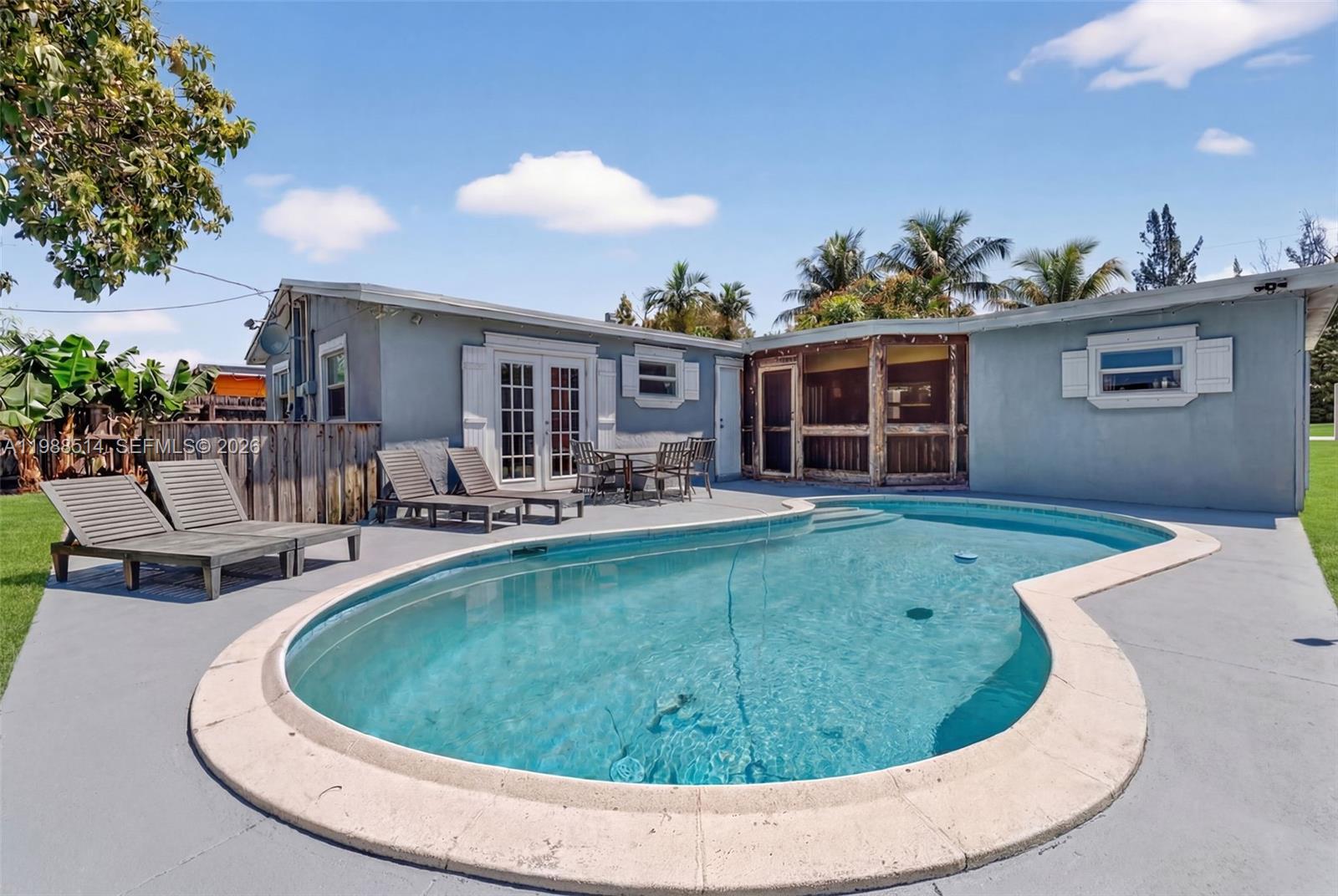 SUNRISE GOLF VILLAGE SEC - Residential