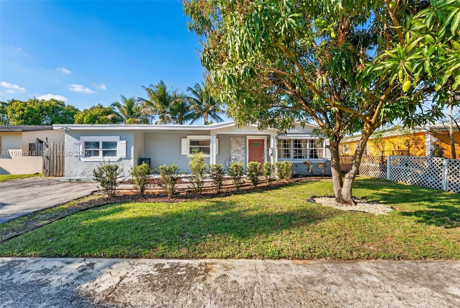 SUNRISE GOLF VILLAGE SEC - Residential