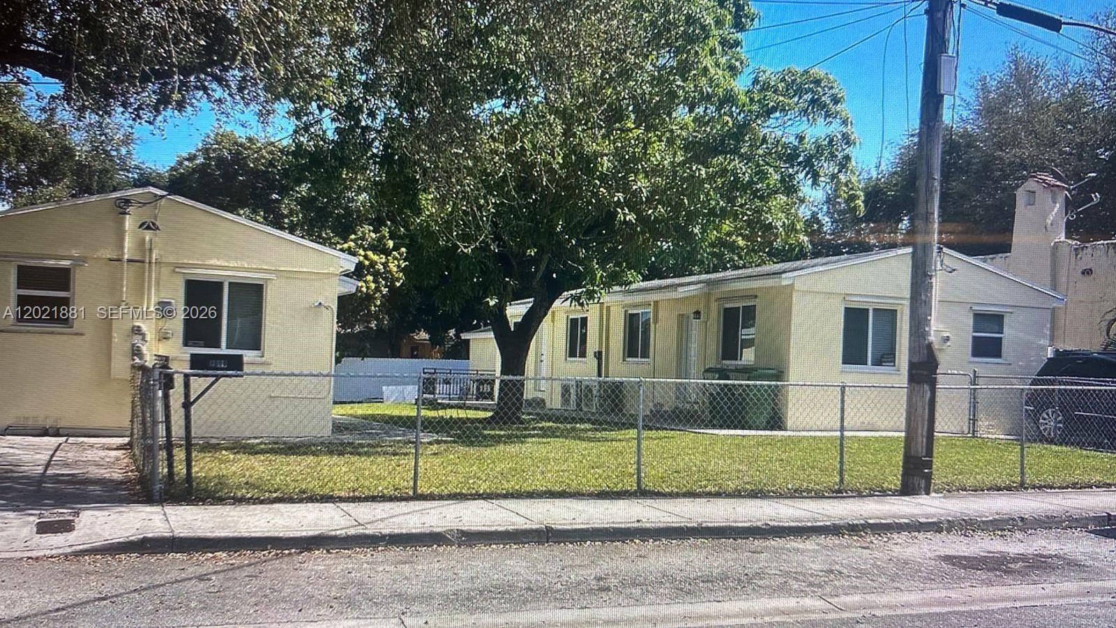 Beautiful completely remodeled multifamily. This is an investor special! You can buy today and begin earning immediately. Gross $58,000 annually – won’t last!!